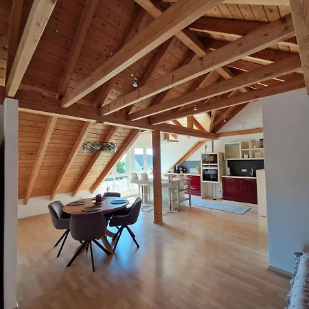 Ueber Den Daechern Von Forstlahm - Kulmbach, Im Chalet-stil Apartamento